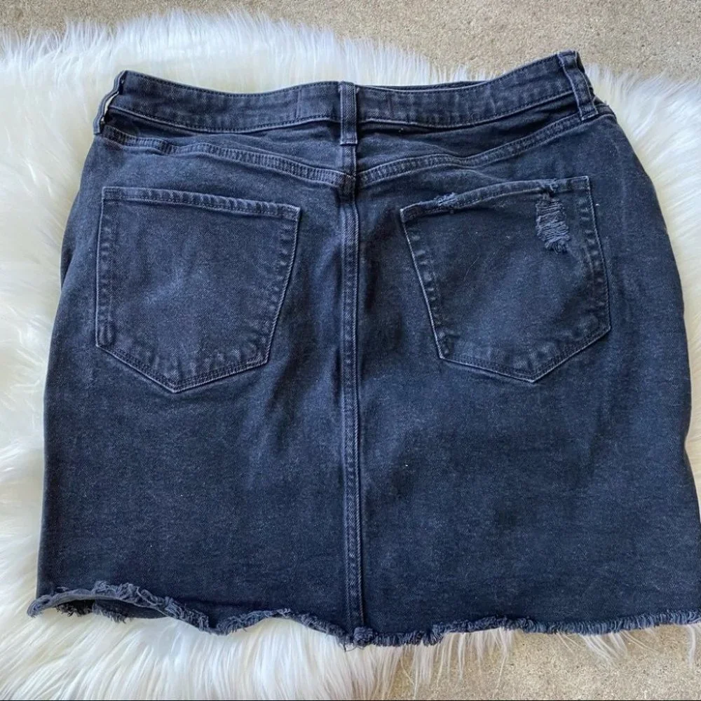 Hollister Black Curvy Ultra High Waist Distressed Denim Skirt